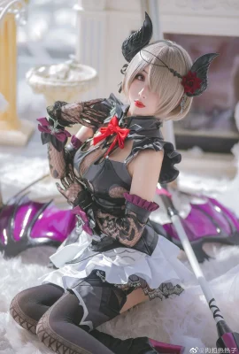 Honkai Impact 3 Rita Rossweisse réalisé par @Bingo Jiang (Photographie : @肉狗热热子) (Firefly Animation et Game Carnival) (9 photos)