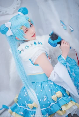 Hatsune Miku @Kitaro_ Kitaro (9 photos)