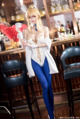 FGO Arturia Pendragon White Gun Dumb Bunny Girl @COSer Mio_Mio (9 photos)