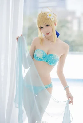 Maillot de bain FGO Artoria Pendragon @ Fengjiangjiangv (10 photos)