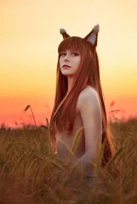 KyrieFox Holo cosplay