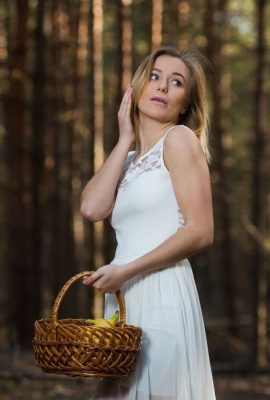 Emportez une corbeille de fruits dans les bois pour un pique-nique !