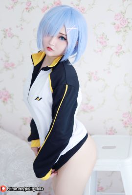 Coser@Potato Godzilla – Rem avec une veste Subaru