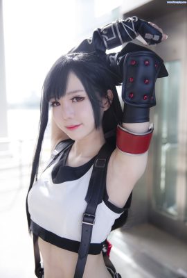 (Sally Dorasnow) N°43 Tifa Final Fantasy VII Tifa Lockhart