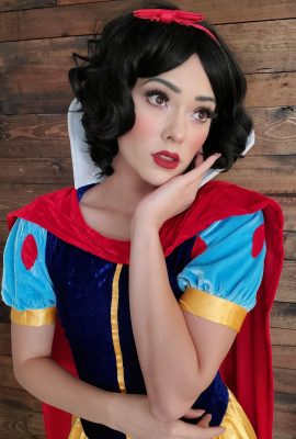 Joanie Brosas – Blanche Neige