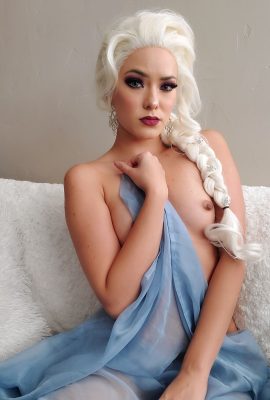 Joanie Brosas-Elsa