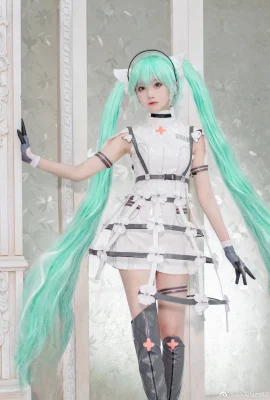 Hatsune Miku SEGA Sound Game Birdcage ver.cos @小素SeeU (9 photos)