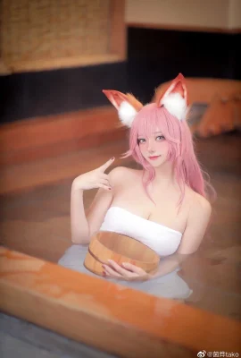 Destin/Grand Ordre Tamamo Mae @funyetako (9 photos)