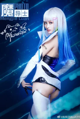 Fille PS5@enlevez la queue Mizuki Kai Zaku (9 photos)