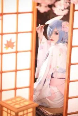 Rem(9 photos)