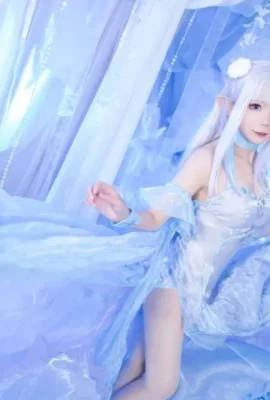 « Re: Zero Starting Life in Another World » Emilia Cosplay[CN: Messy_May](9 photos)