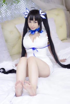 Le décolleté séduisant de « Dungeon Encounter-Hestia » de Yoshinobi vole la vedette (25 Photos)