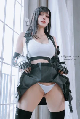 Les différents costumes sexy de Byoru dans « FF7-Tifa 2 » sont trop immondes (42 Photos)