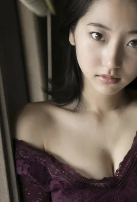 (Reina Takeda) Le visage pur cache « des seins superbes et des seins tendres » et est très tentant (18 Photos)