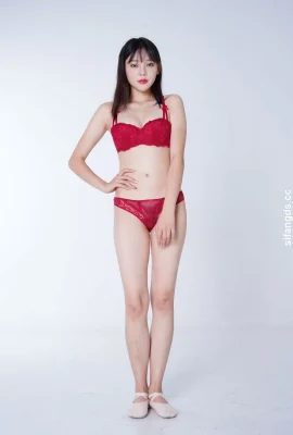 Séance photo privée à grande échelle du mannequin chinois Yang Xuexin (1) (69 Photos)