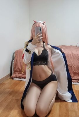 (BIYA) Cosplay de Zero Two