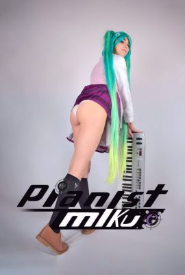 Elisabeth Hope – Pianiste Miku