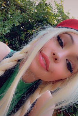 Belle Delphine – Cammy White