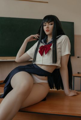 Alina Becker – Tue la tue Satsuki Kiryuin.