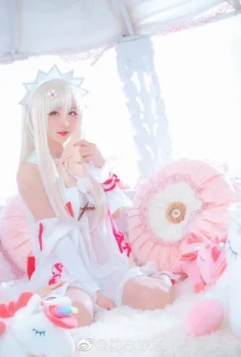 FGO Illyasviel von Einzbern@花布丽丽(9 photos)