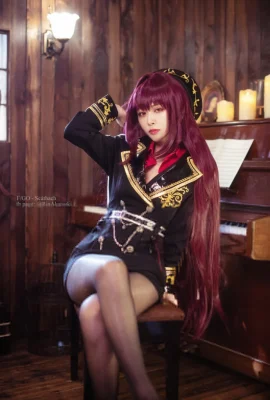 Le pistolet pédagogique vraiment rouge de FGO Scathach @Rin_Akatsuki (8 photos)