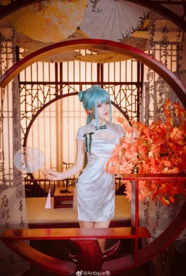 Hatsune Miku Shaohua @AntiqueRabbit (9 photos)