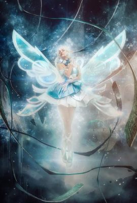 Cosplay de Kruxi White Swan dans l’arène de la vaillance