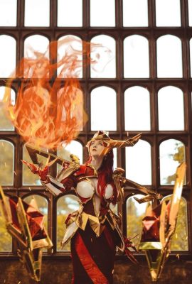 Cosplay de l’arène de la vaillance Marja Cristal de feu divin