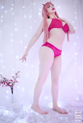 Mikomi Hokina – Zero Two Lingerie