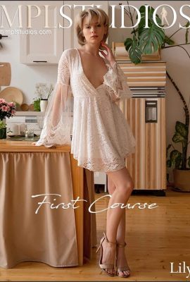 MPLStudios.com_Lily_Premier-Cours