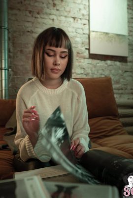 (Suicide Girls) Opioïdie – Studio Secrets