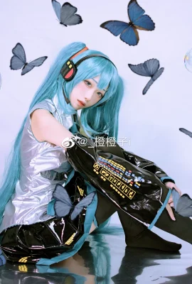 Hatsune Miku@_ Orange Orange i (9 photos)