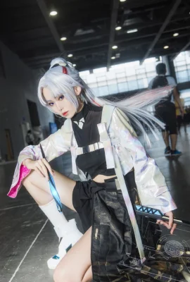 Roi de Gloire Shangguan Wan’er CN : Jian Fan @张阳杰一(9 photos)
