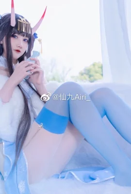 Changement de costume d’Azur Lane Noshiro/Xiu « Winter Snow Qinxiang » @仙九Airi_ (9 photos)