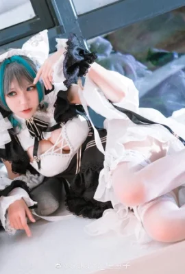Azur Lane Cheshire @Sakana_鱼鱼roe (9 photos)
