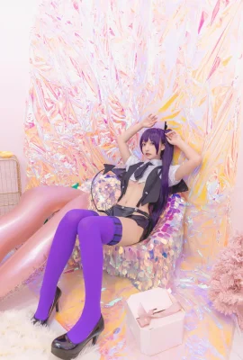 « Purple Succubus » de Kanamezaka Mafuyu expose sa taille sexy pour attirer votre attention (75 Photos)