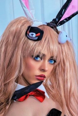 Kirsten Ria – Costume de lapin Junko Enoshima