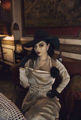 Valentina Kryp – Dame Dimitrescu