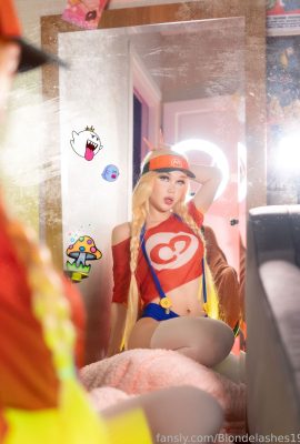 Blondelashes19 – Mario