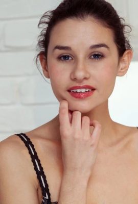 La beauté que vous pouvez essayer de manger plus sera plus belle Cristin (122 Photos)