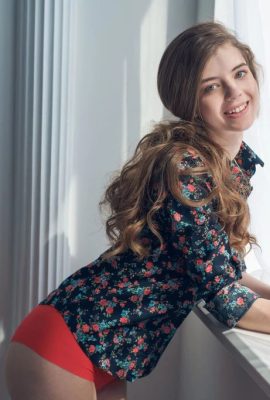 C’est vrai ! Je vais commander cette petite robe rouge pour la belle Kay J (125 Photos)