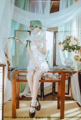 Hatsune Miku cheongsam Shaohua ver, cosplayeuse élégante et charmante Yiyi (15 photos)