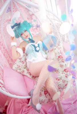Hatsune Miku@心心心香s (9 photos)