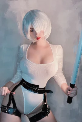 NieR : Automates 2B Voeza (13 photos)