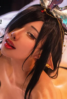 Amaneha HaneAme Black Beast ?La femme noble est teinte par Hakuho Cosplay ?