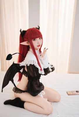 Tomber amoureux de la poupée habillée Kitagawa Uimeng@面饼仙儿Mochita (9 photos)