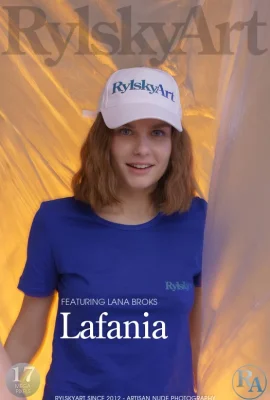 [RylskyArt]27 septembre 2024 – Lana Broks – Lafania[40P]