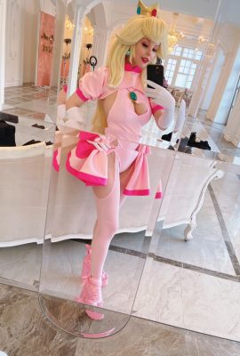 Helly Valentine – Princesse Peach