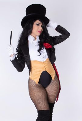 Caroline Angulo – Zatanna