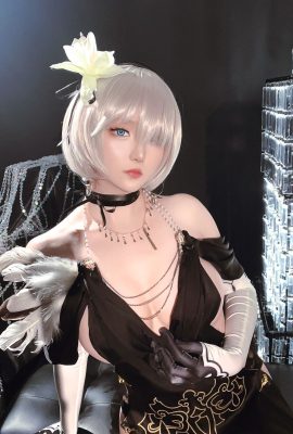 Star of Chi Chi – Robe de fan Plan C Nier-2B de septembre 2023